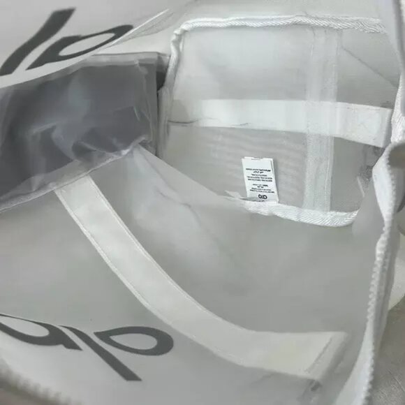 ALO YOGA Sheer Duffle Bag White - Picture 7 of 8
